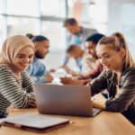 منحة دولية مجانية عن بُعد لتعلم اللغة الإنجليزية من مؤسسة رسال