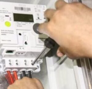 تعرف علي الحالات التي يجوز فيها الحصول على براءة من سرقة الكهرباء 